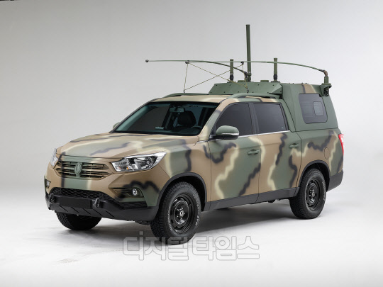 차세대 국군 지휘차량으로 선정된 렉스턴 스포츠.<쌍용자동차 제공>